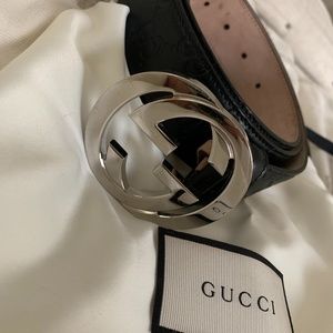 Gucci Silver Logo Buckle and Leather GG Strap